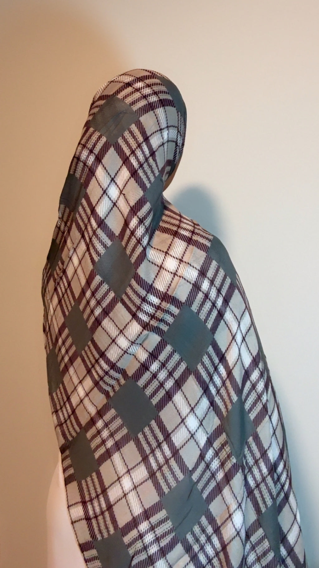 Maysa Plaid Hijab